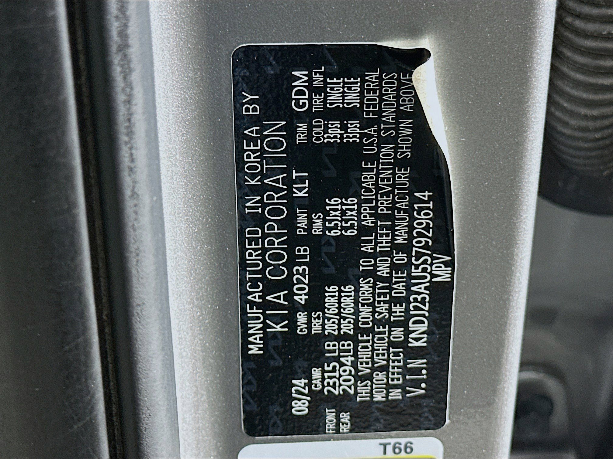 Used 2025 Kia Soul LX w/ LX Technology Package FWD image 12