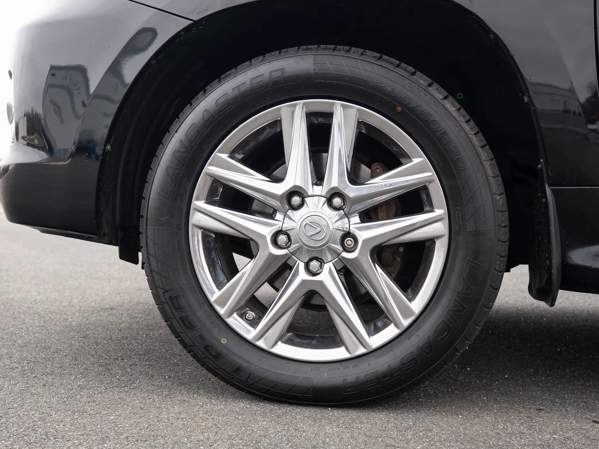 Used 2015 Lexus LX 570 4WD image 14