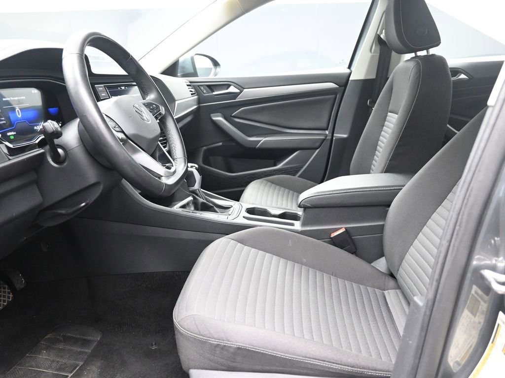 Used 2024 Volkswagen Jetta S image 17