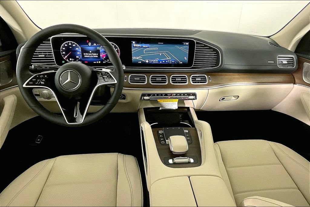New 2026 Mercedes-Benz GLS 450 4MATIC image 5