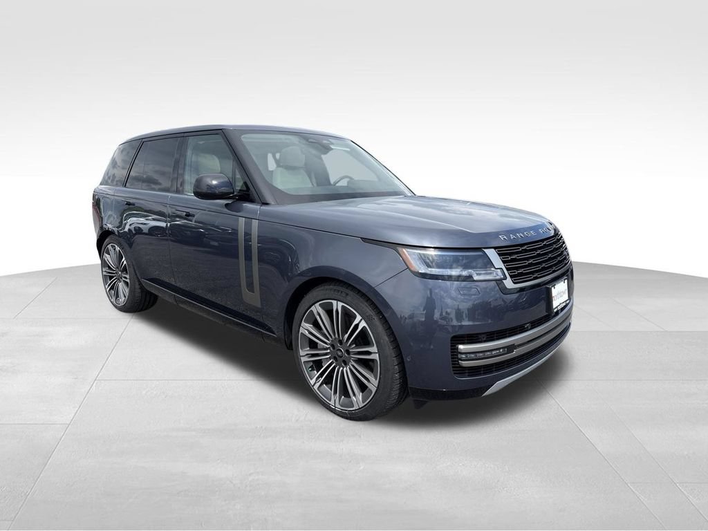 Used 2024 Land Rover Range Rover SE AWD/4WD image 3