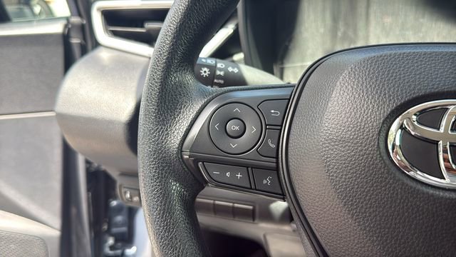 Certified 2025 Toyota Corolla LE image 21