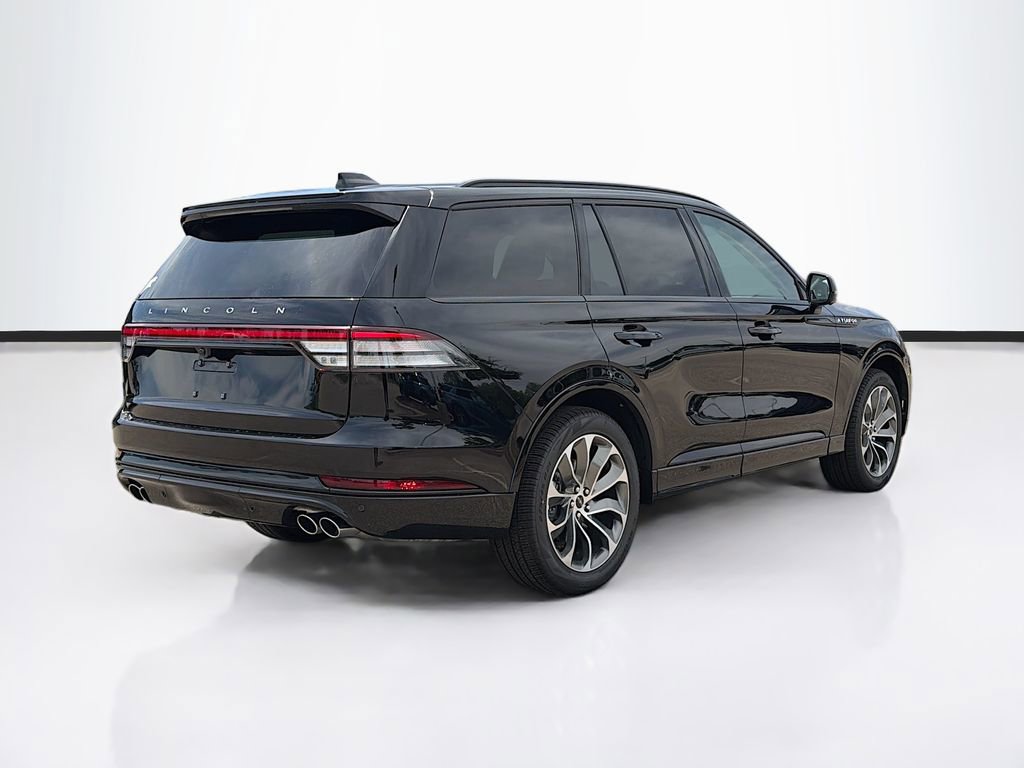 New 2026 Lincoln Aviator AWD image 5