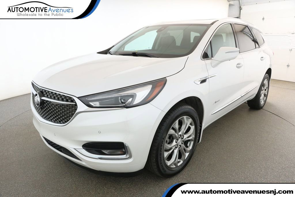 Used 2021 Buick Enclave Avenir image 1