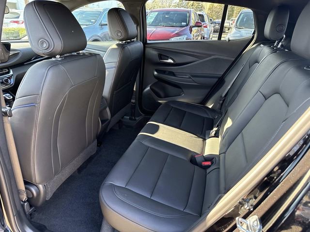 Used 2025 Buick Envista Sport Touring w/ Advanced Safety Package image 14