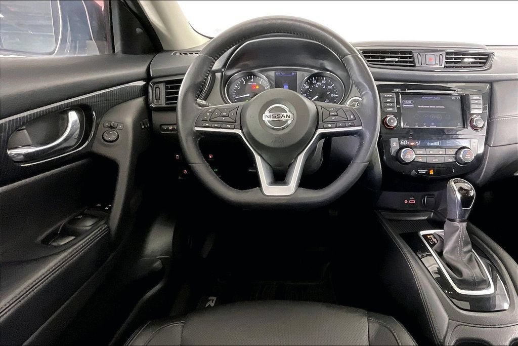 Used 2018 Nissan Rogue SL w/ Premium Package AWD/4WD image 6