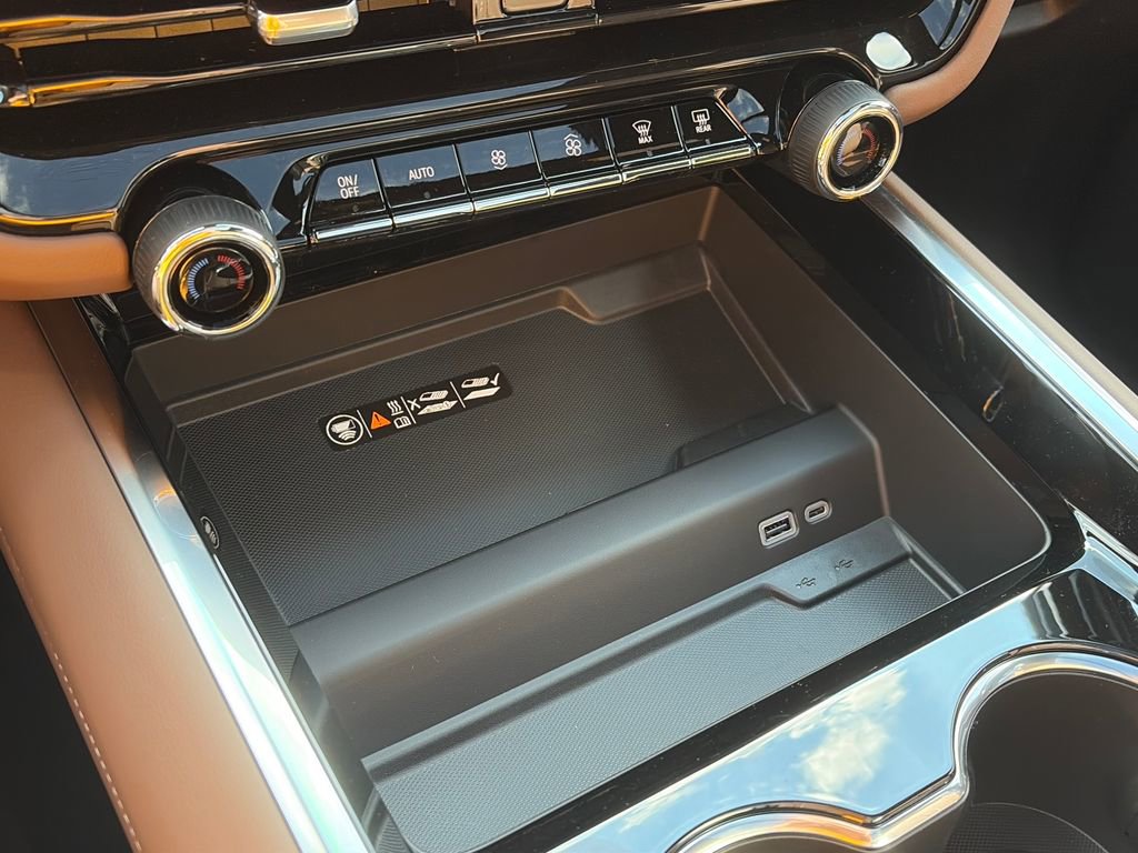 New 2026 Chevrolet Suburban High Country AWD/4WD image 26