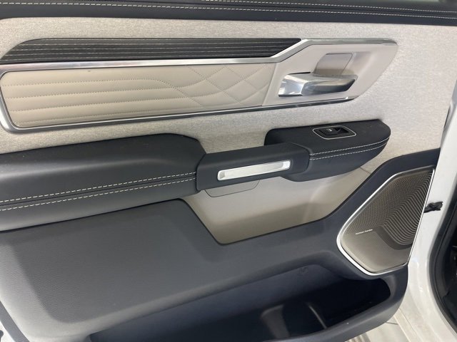 Used 2022 RAM 1500 Limited image 32