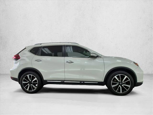 Used 2019 Nissan Rogue SL w/ Premium Package FWD image 4