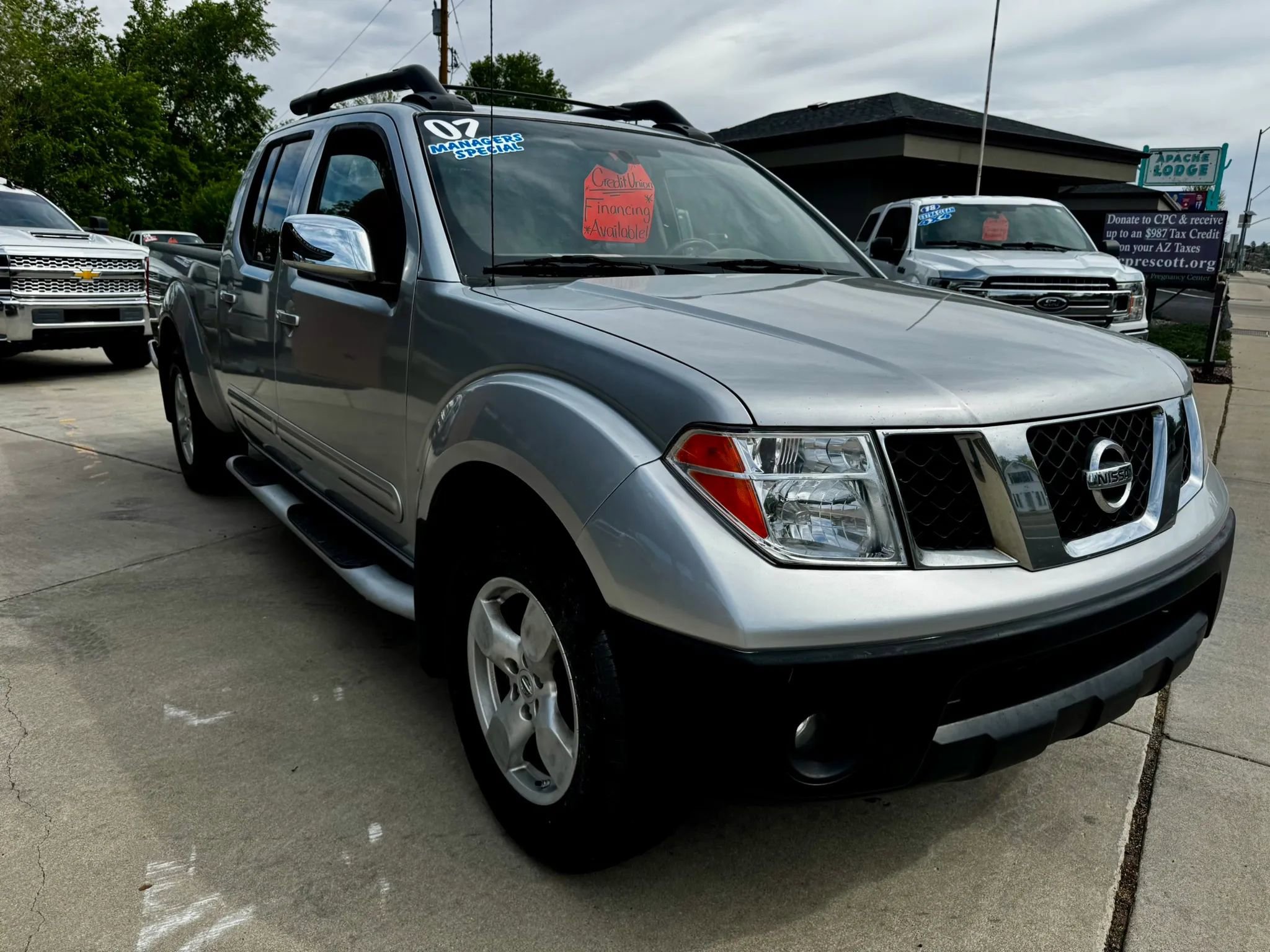 Used 2007 Nissan Frontier LE RWD image 3