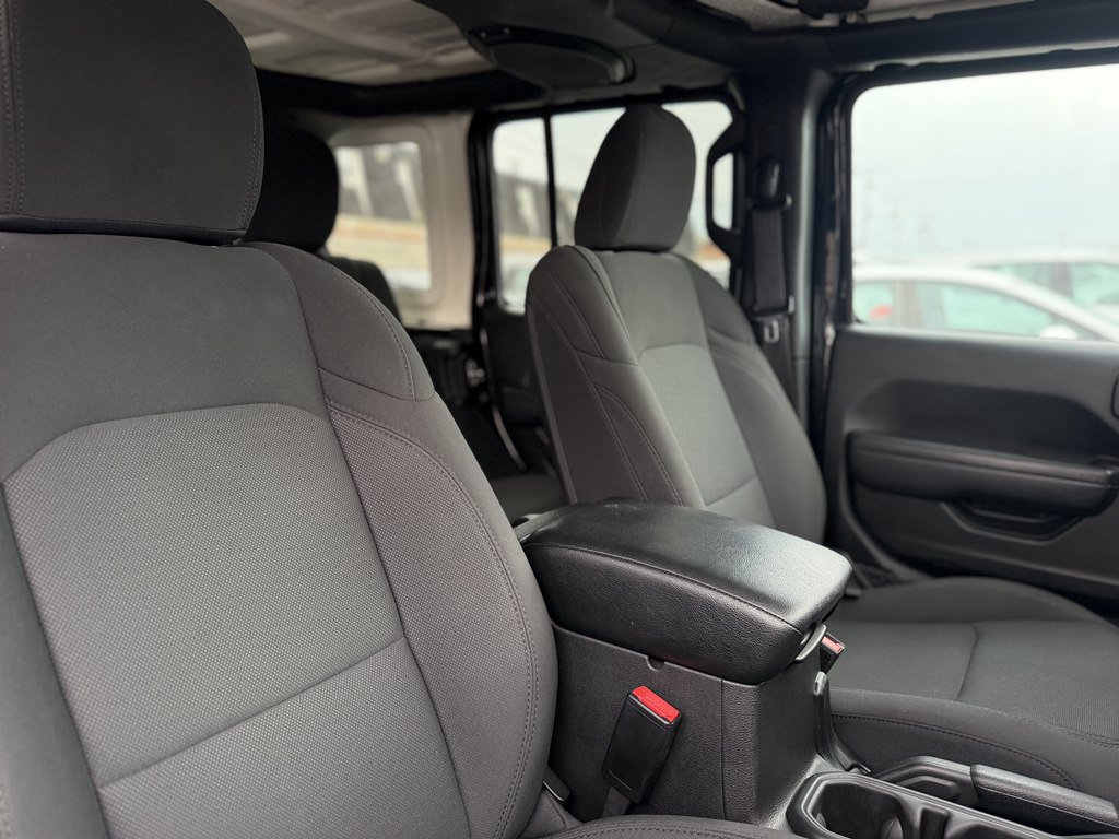 Used 2023 Jeep Wrangler Unlimited AWD/4WD image 12