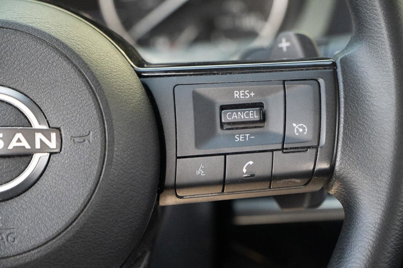 Used 2022 Nissan Pathfinder S AWD/4WD image 35