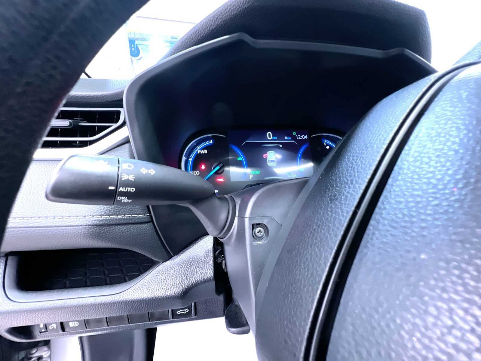 Used 2023 Toyota RAV4 XLE w/ Convenience Package AWD/4WD image 18