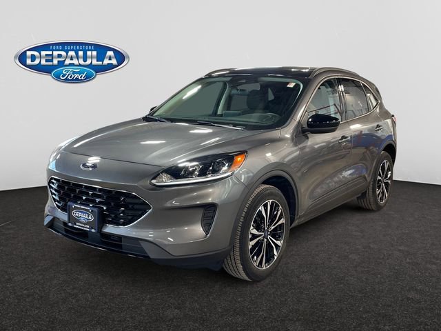 Used 2022 Ford Escape SE w/ SE Sport Appearance Package image 1