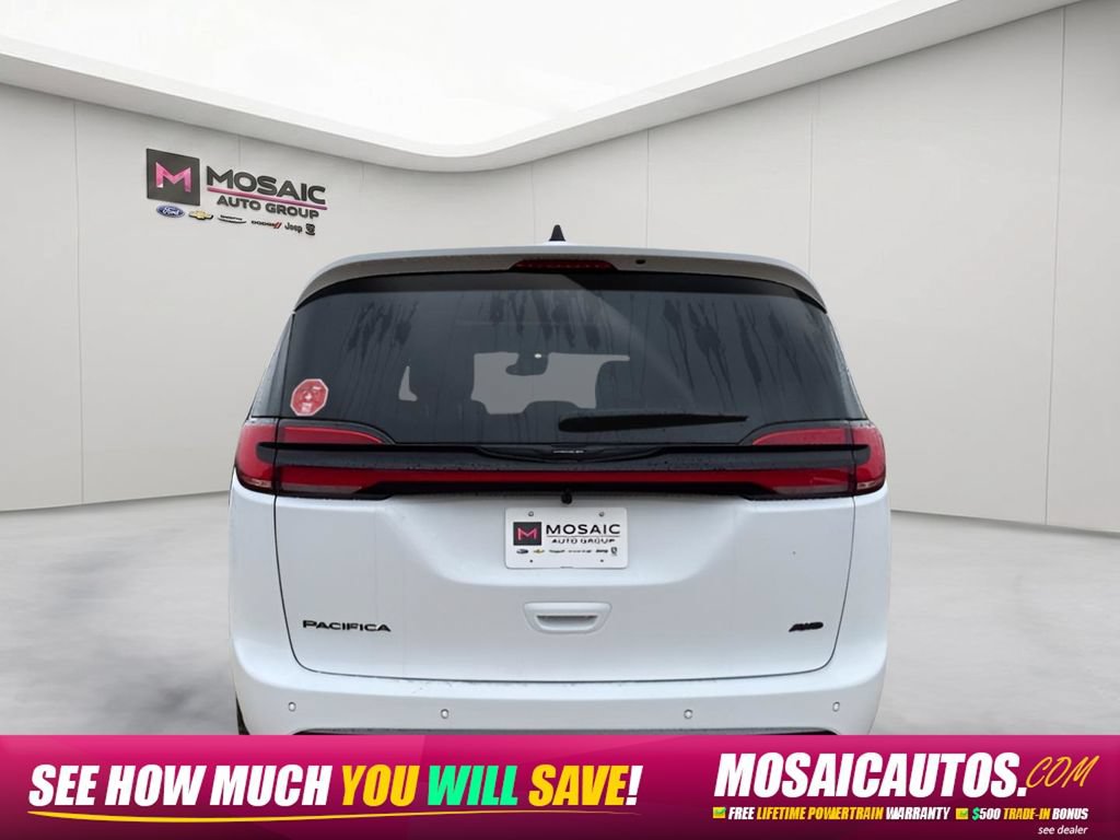 New 2026 Chrysler Pacifica Select AWD/4WD image 7