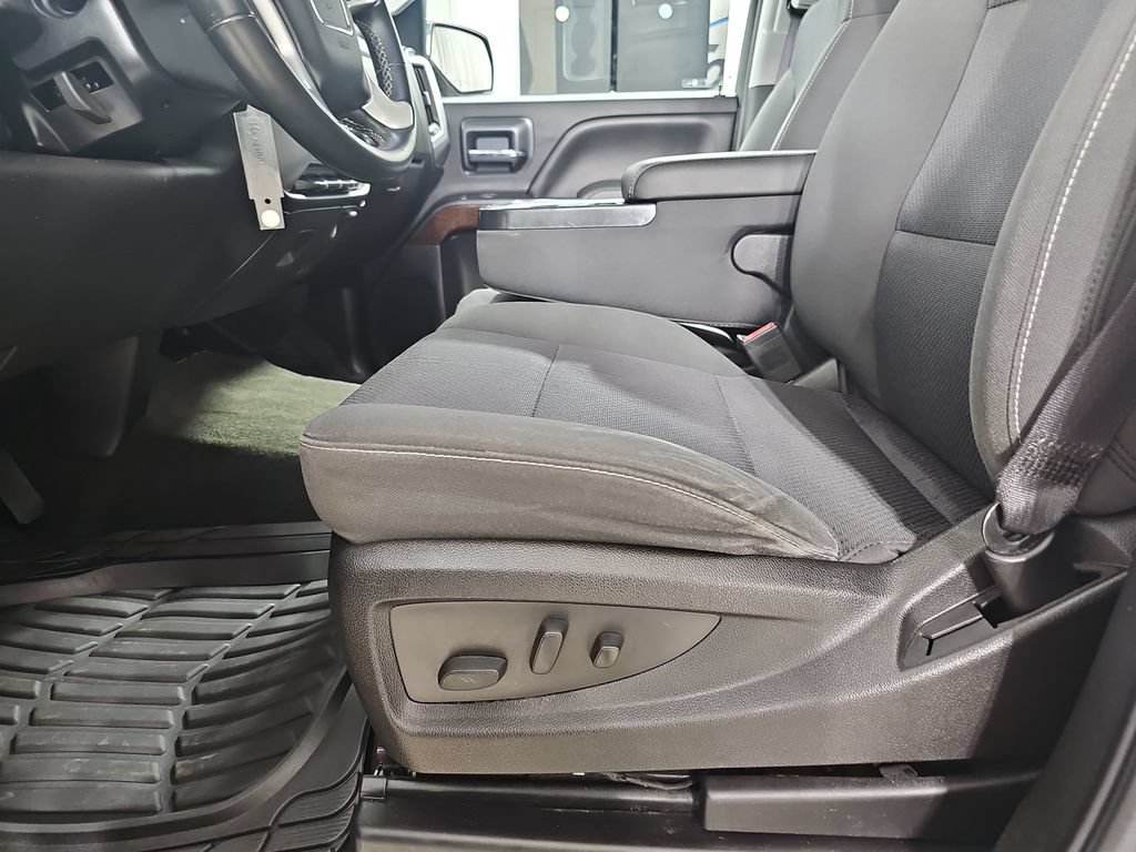 Used 2017 GMC Sierra 1500 SLE w/ SLE Value Package AWD/4WD image 33