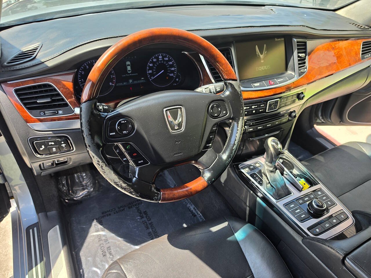 Used 2016 Hyundai Equus Signature RWD image 34