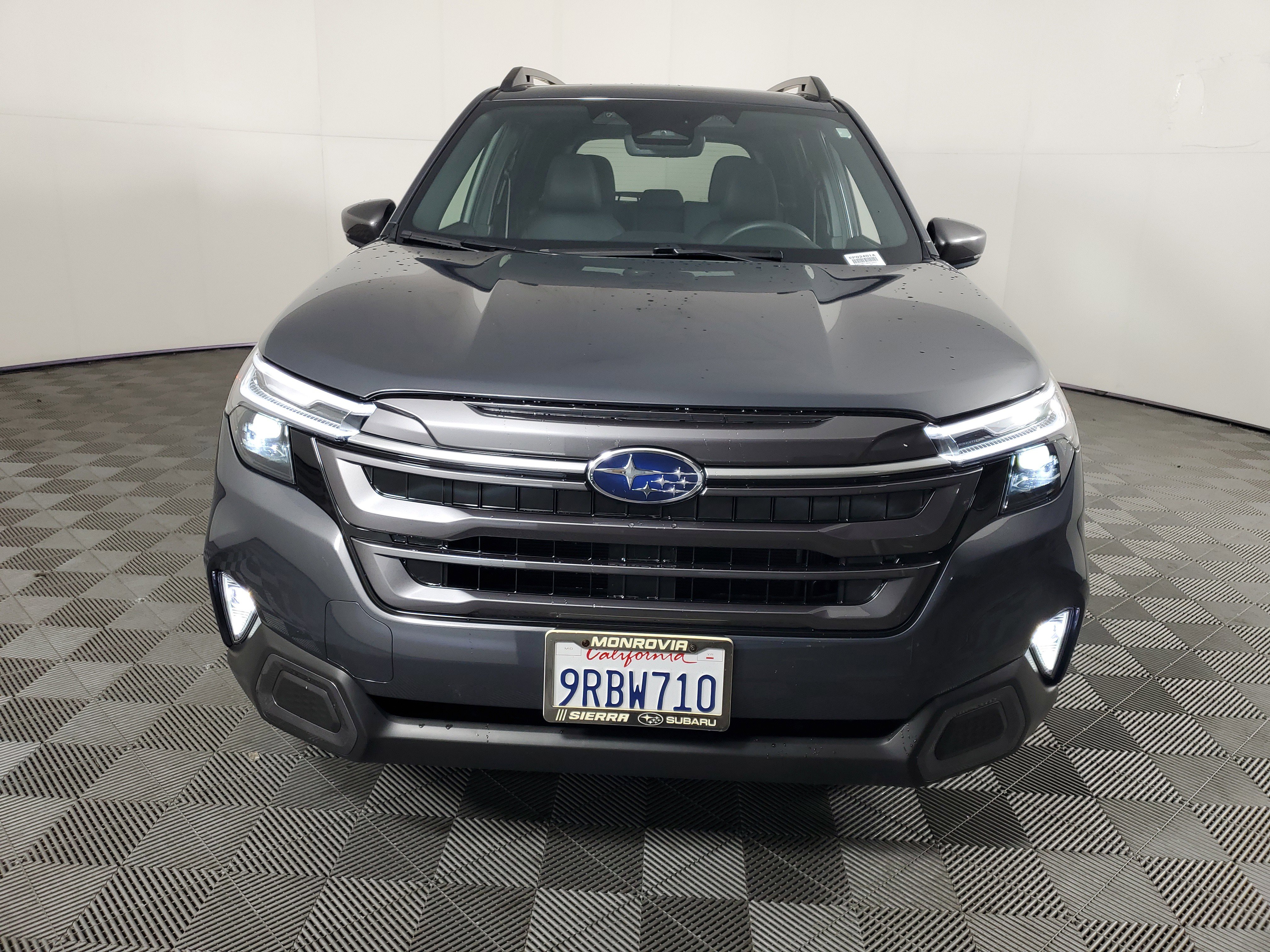 Used 2025 Subaru Forester Limited image 9