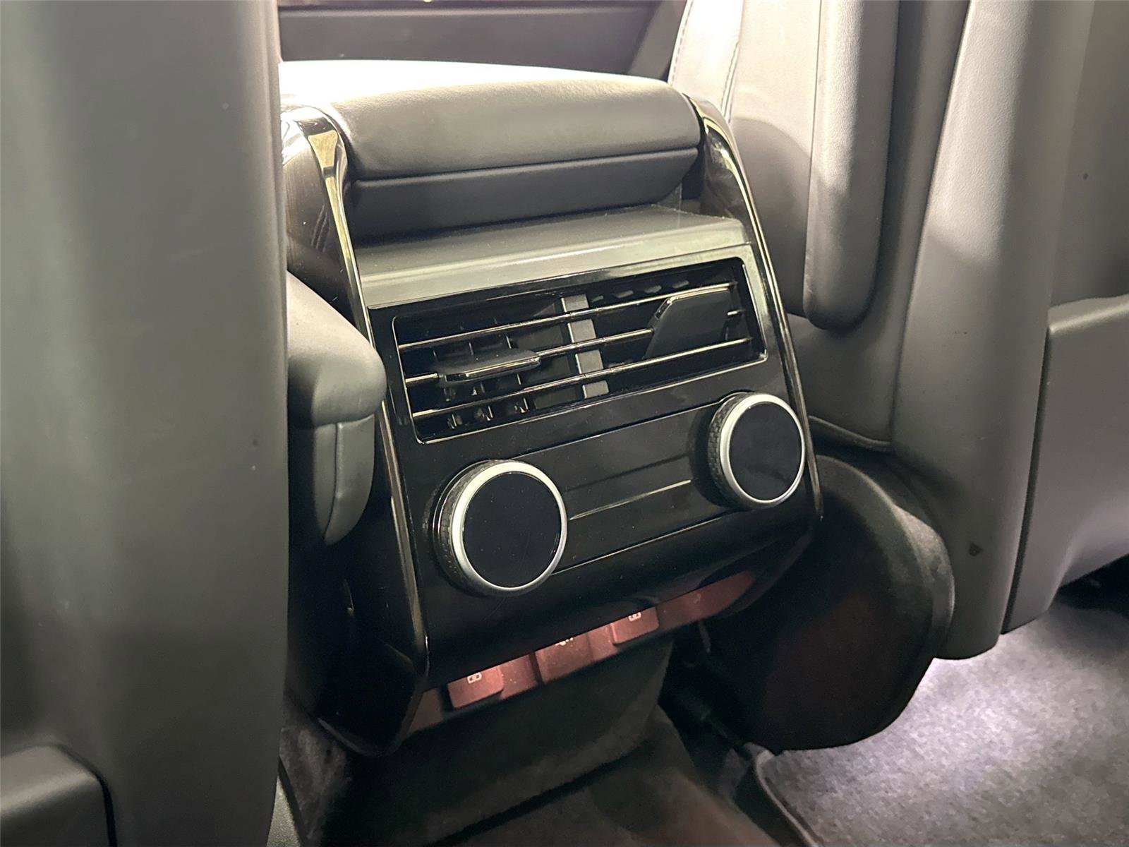 Used 2024 Land Rover Range Rover Sport Dynamic SE image 35