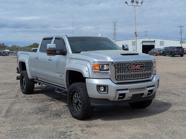 Used 2018 GMC Sierra 2500 Denali w/ Duramax Plus Package video 2
