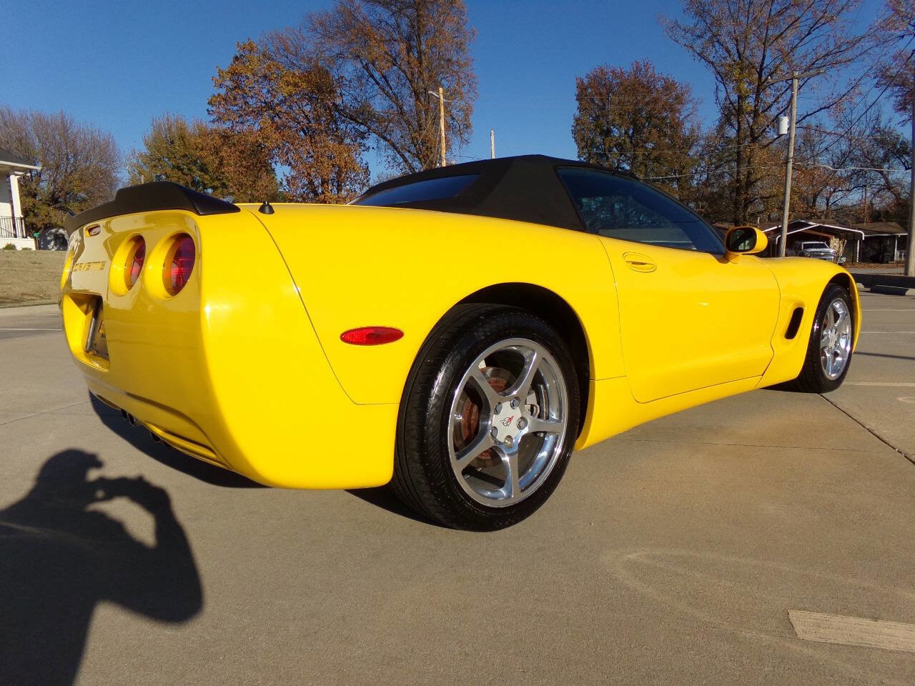 Used 2001 Chevrolet Corvette Convertible w/ Preferred Equipment Group2 image 28