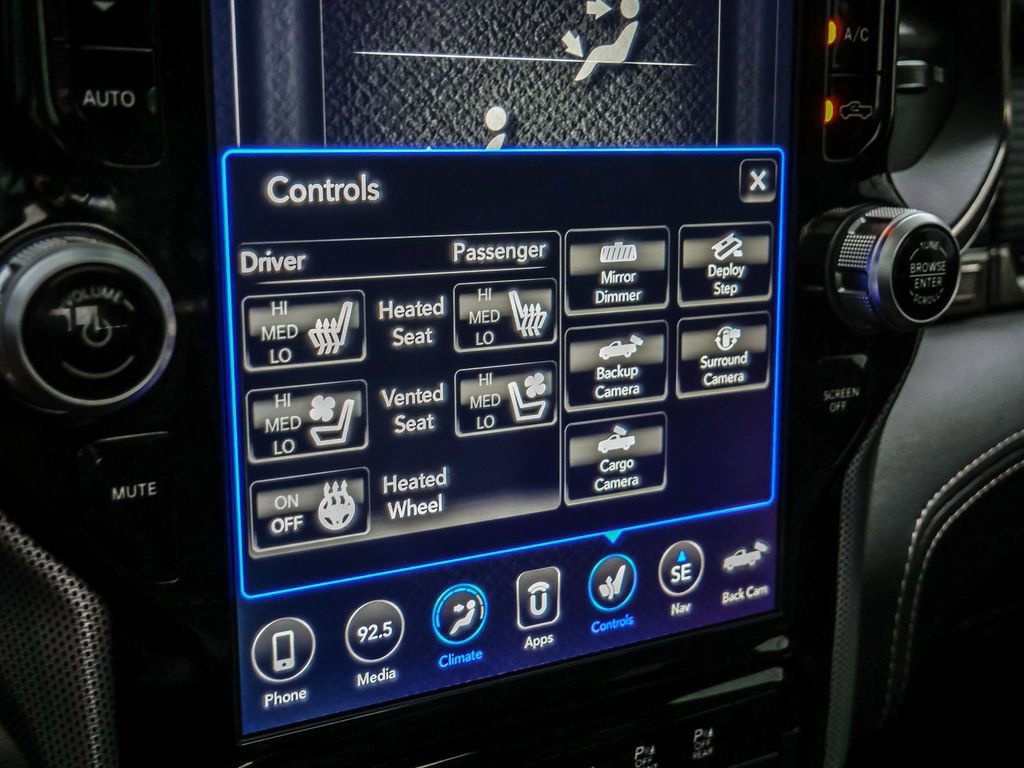 Used 2020 RAM 3500 Limited image 40