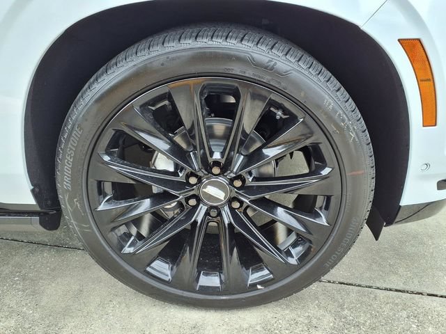 New 2026 Cadillac Escalade Platinum Sport w/ LPO, ONYX Package AWD/4WD image 7