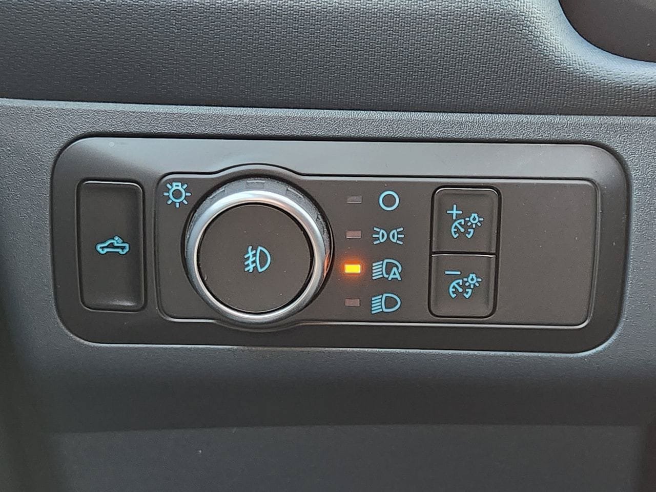 Used 2025 Ford Maverick Lobo AWD/4WD image 21