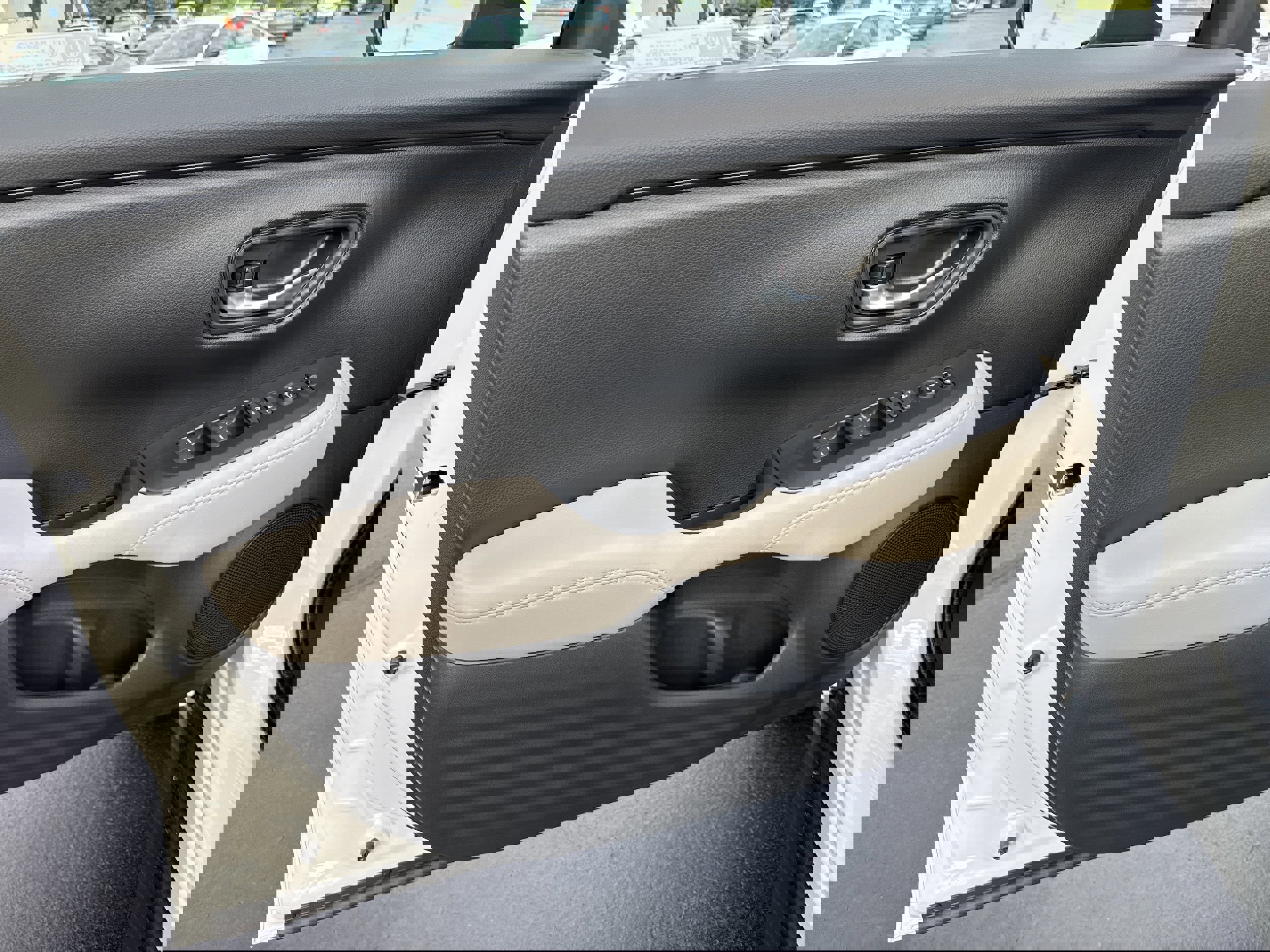 New 2026 Honda HR-V LX image 5