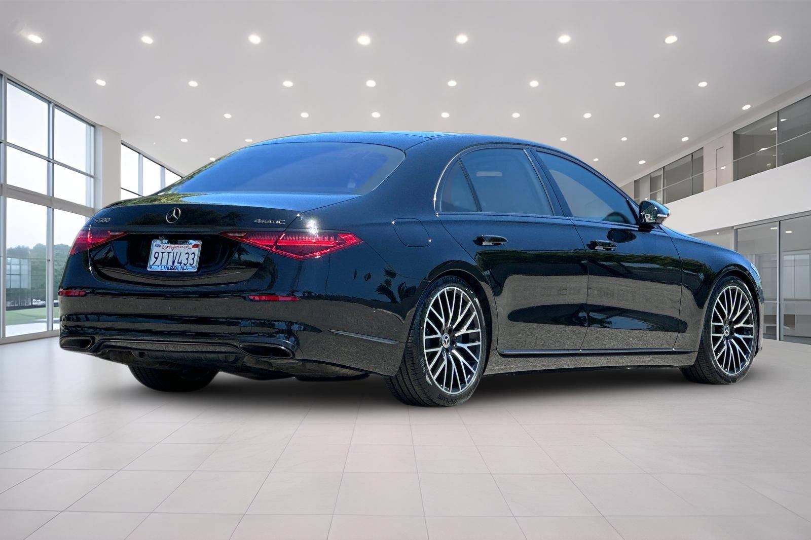 Used 2021 Mercedes-Benz S 580 4MATIC Sedan w/ Warmth & Comfort Package image 4