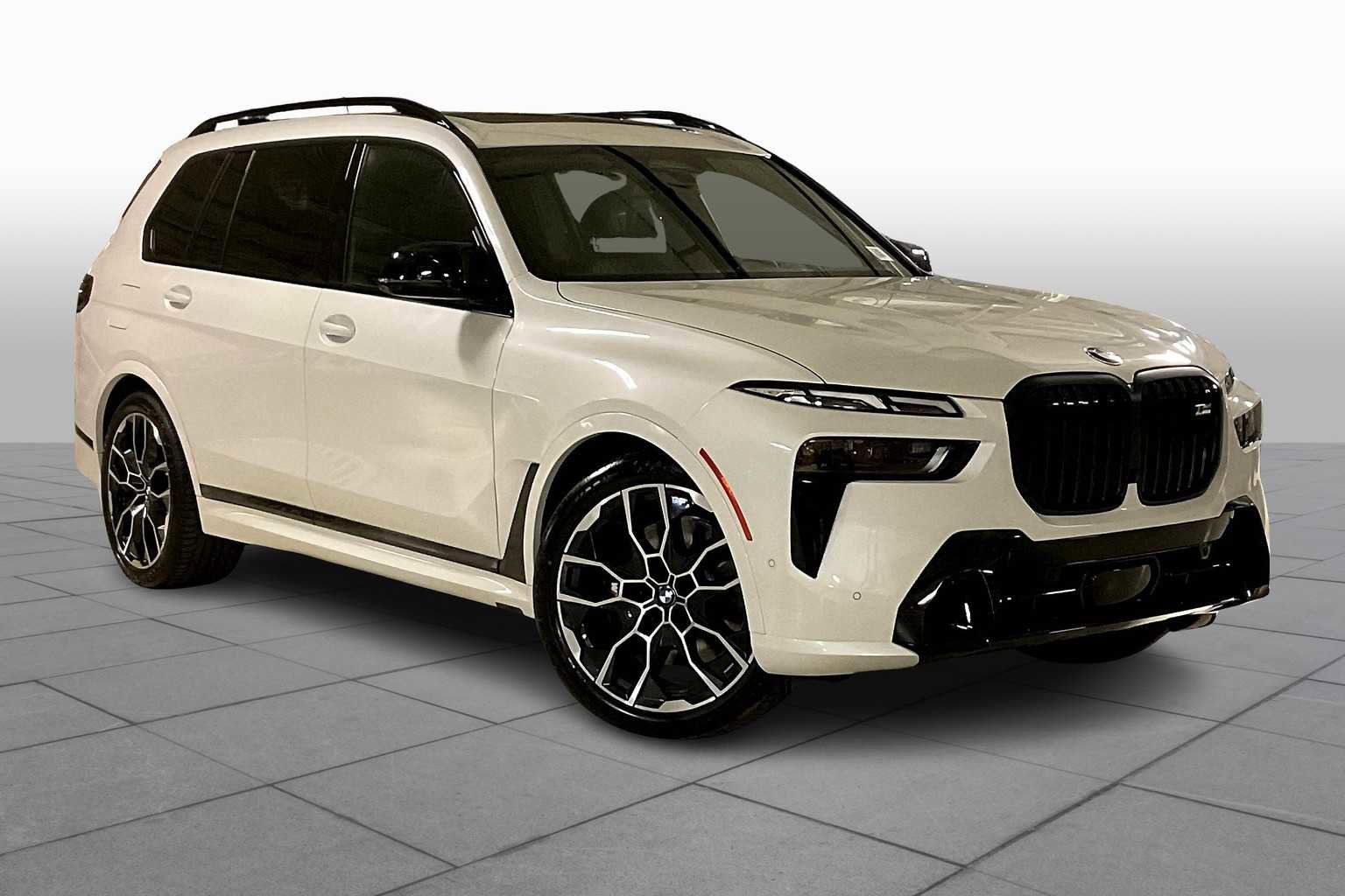 New 2026 BMW X7 M60i image 2