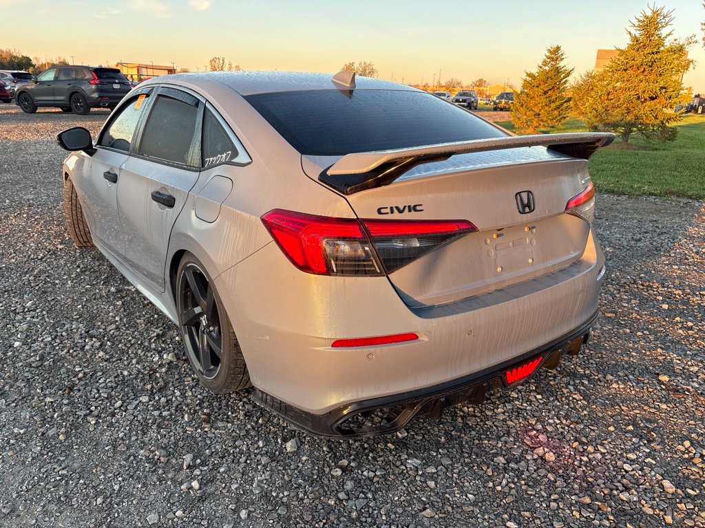 Used 2023 Honda Civic Touring image 9