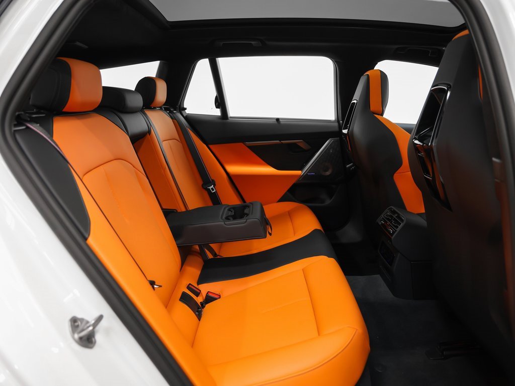 Used 2025 BMW M5 Touring w/ M Driver's Package image 30