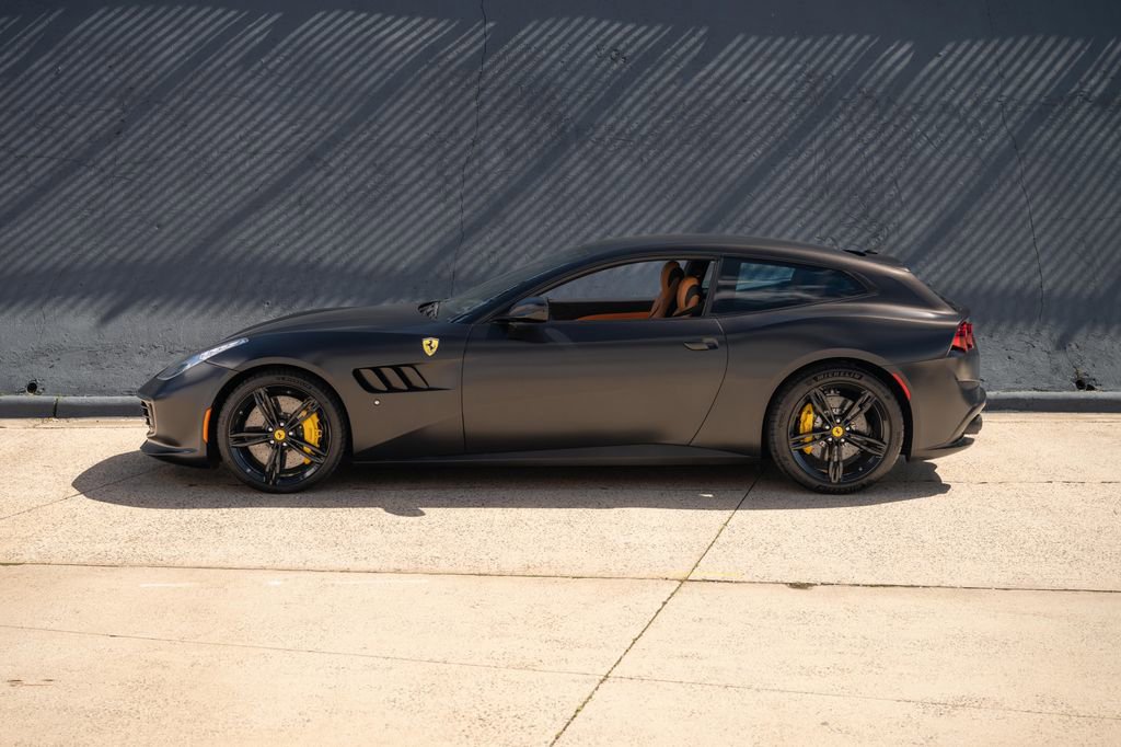 Certified 2018 Ferrari GTC4Lusso image 3