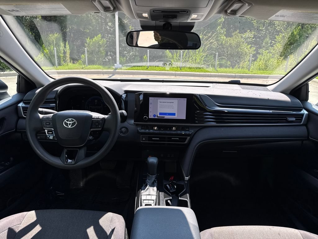 Used 2025 Toyota Camry LE FWD image 16