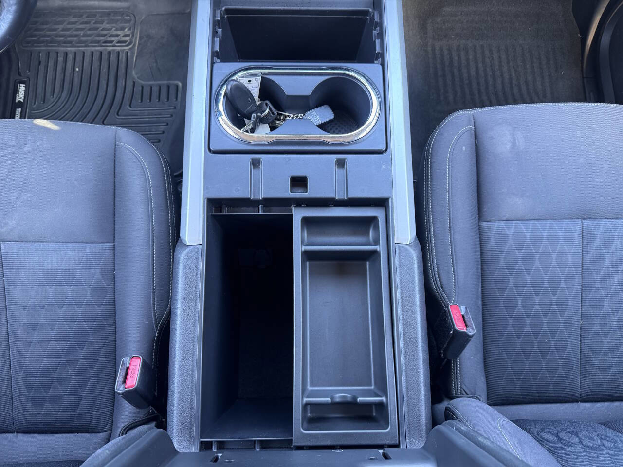 Used 2018 Nissan Titan SV w/ SV Convenience Package AWD/4WD image 20