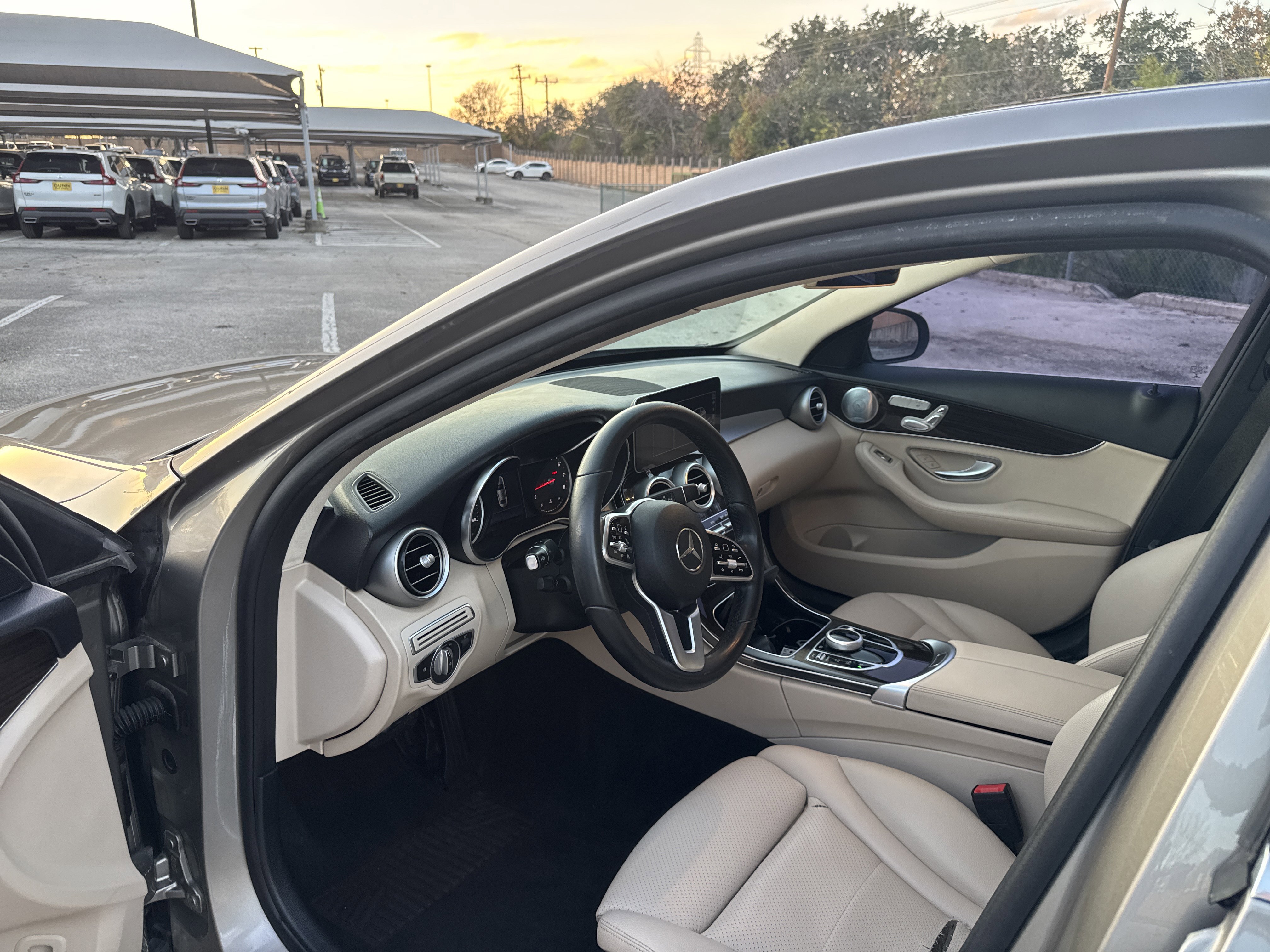 Used 2020 Mercedes-Benz C 300 Sedan image 9