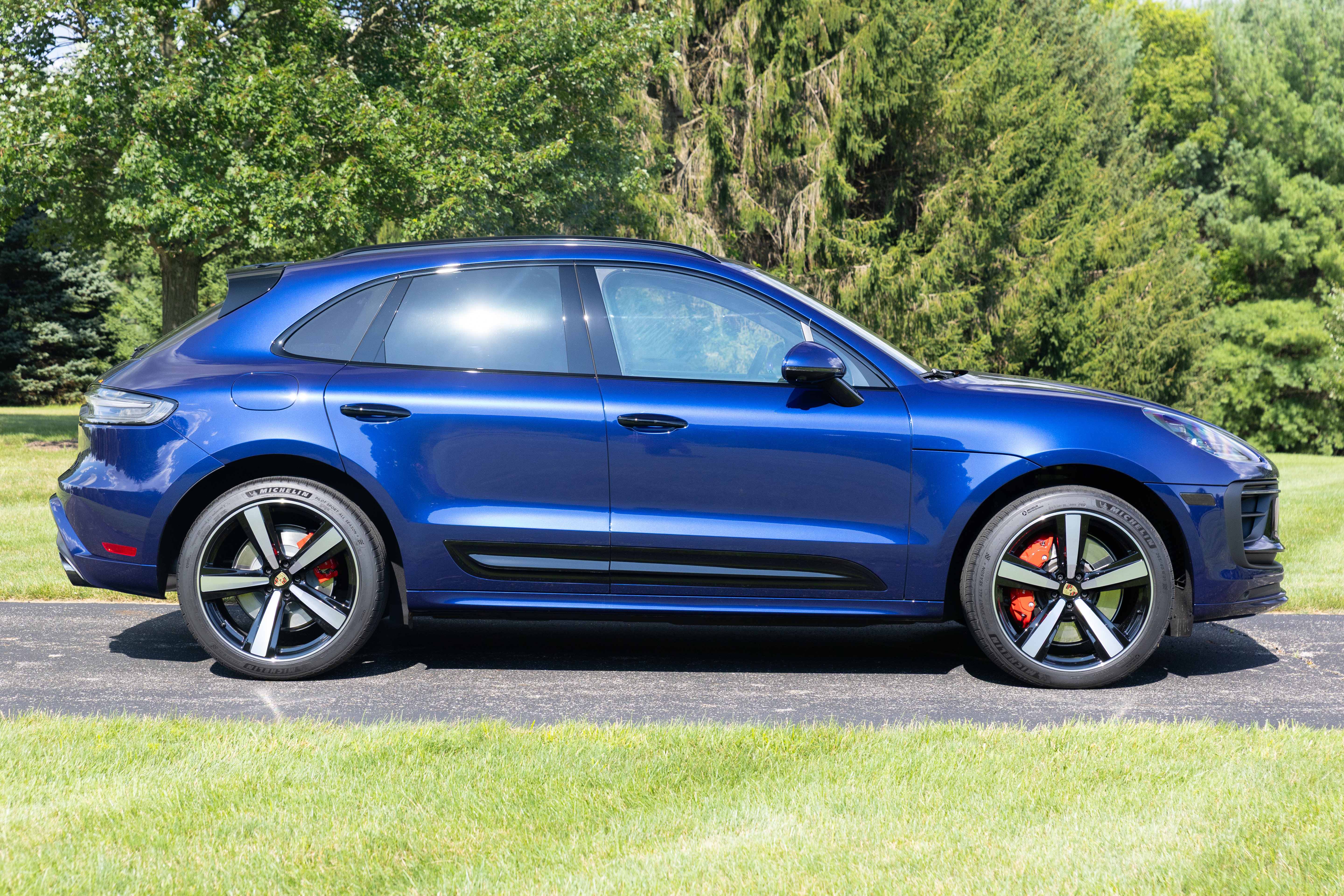 Used 2024 Porsche Macan GTS AWD/4WD image 8