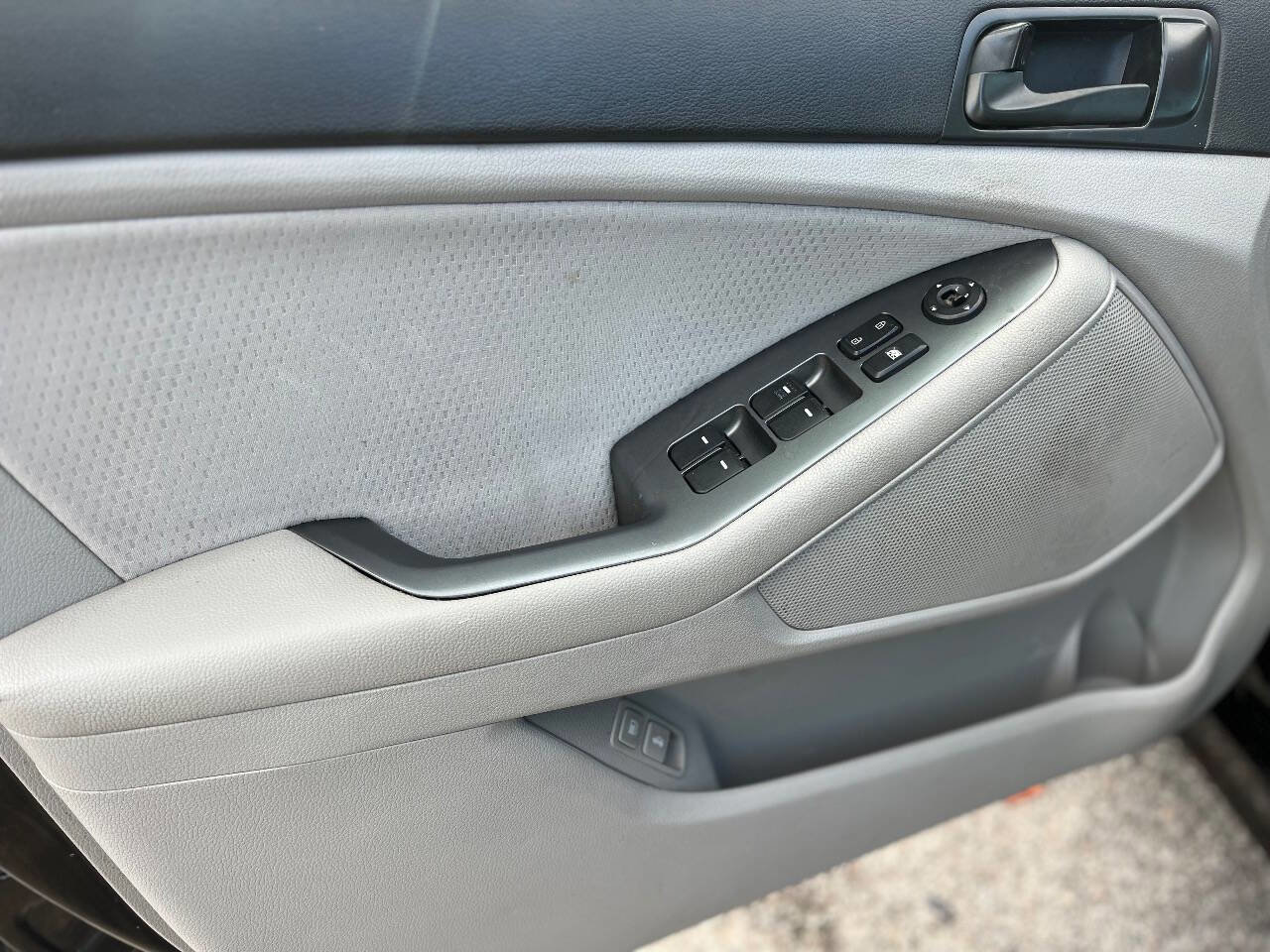 Used 2014 Kia Optima LX image 9