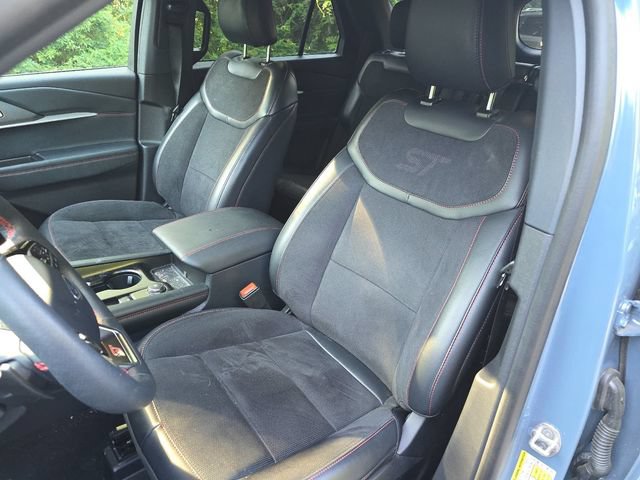 Used 2025 Ford Explorer ST RWD image 13