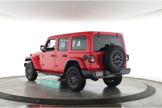 Used 2022 Jeep Wrangler Unlimited Sahara w/ Cold Weather Group AWD/4WD image 8