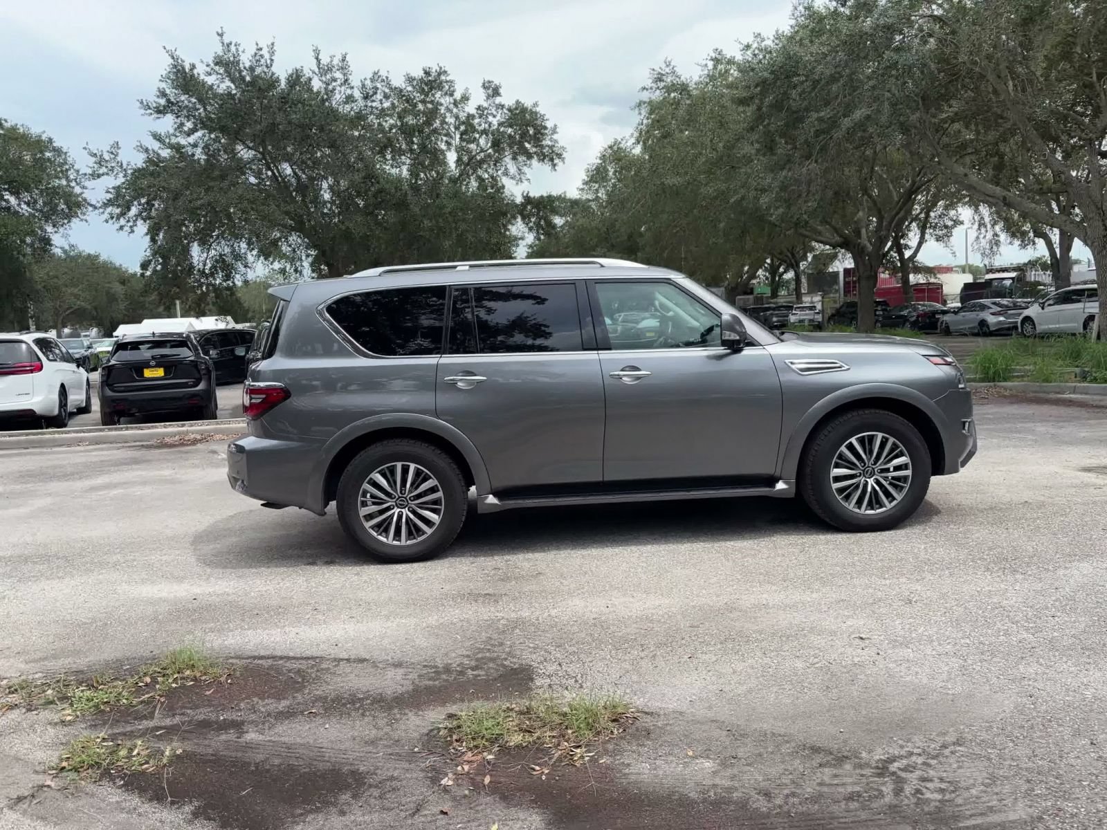 Used 2024 Nissan Armada SL RWD image 15