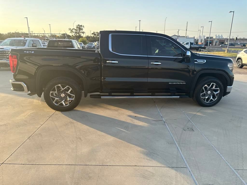 Used 2023 GMC Sierra 1500 SLT image 25
