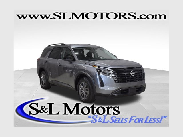 Used 2026 Nissan Pathfinder SV AWD/4WD image 1