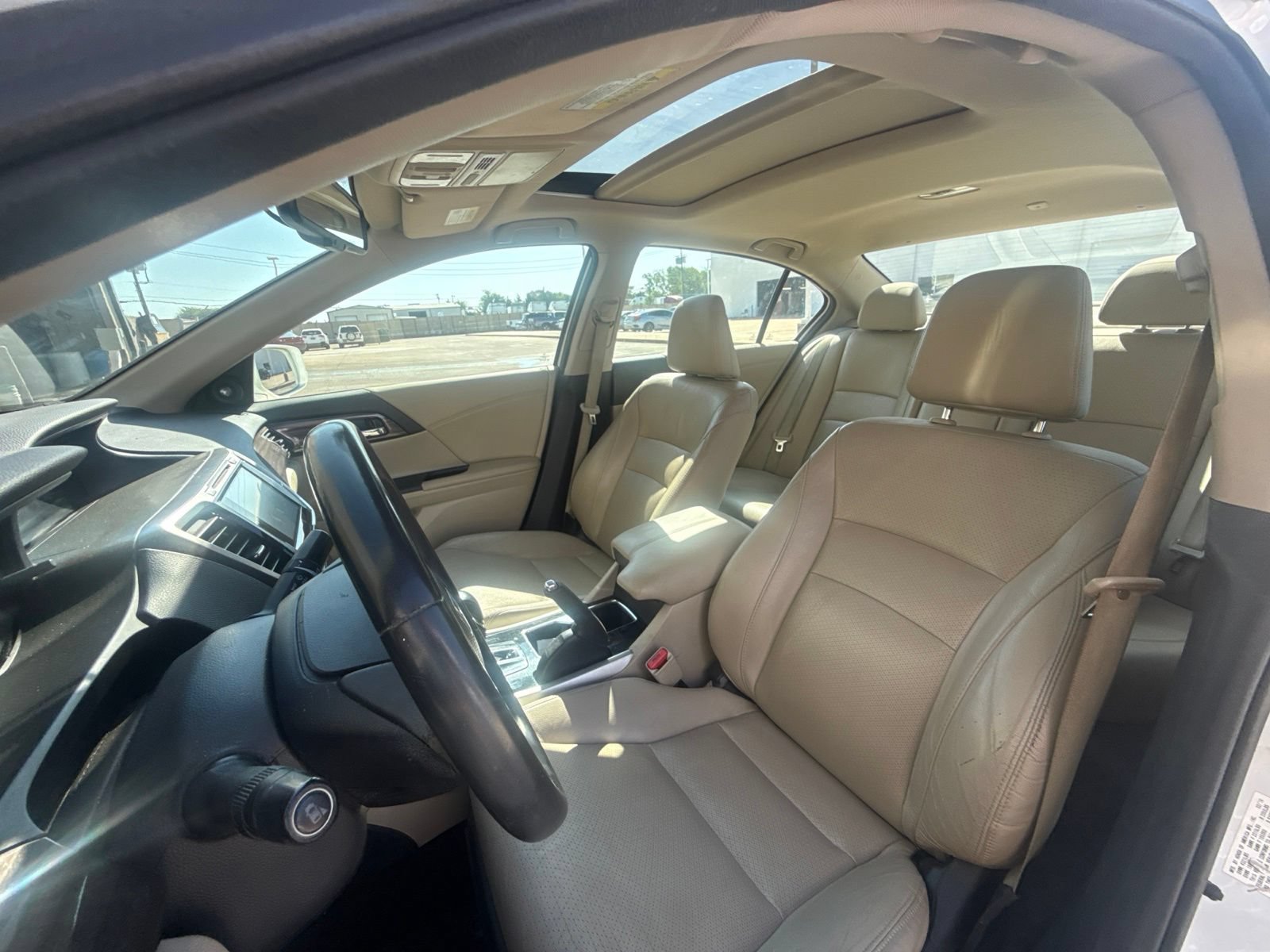 Used 2016 Honda Accord EX-L image 9