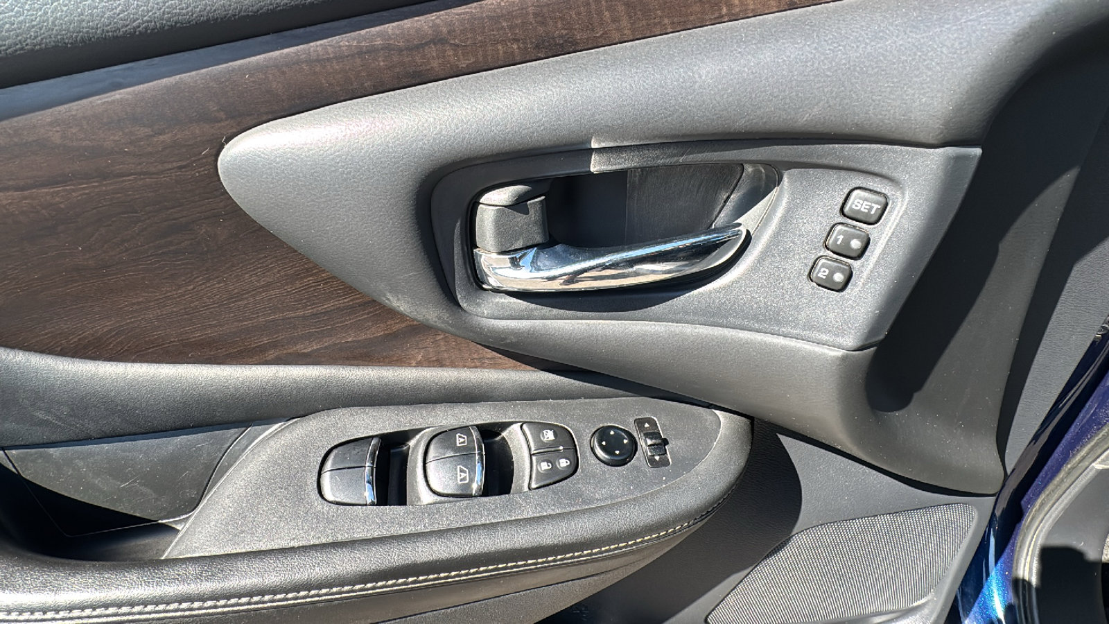 Used 2020 Nissan Murano Platinum w/ Cargo Package FWD image 13