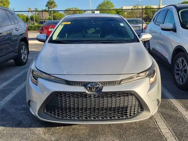 Used 2022 Toyota Corolla L FWD image 2