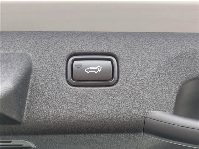 Used 2025 Kia Sportage X-Line w/ Premium Package image 7
