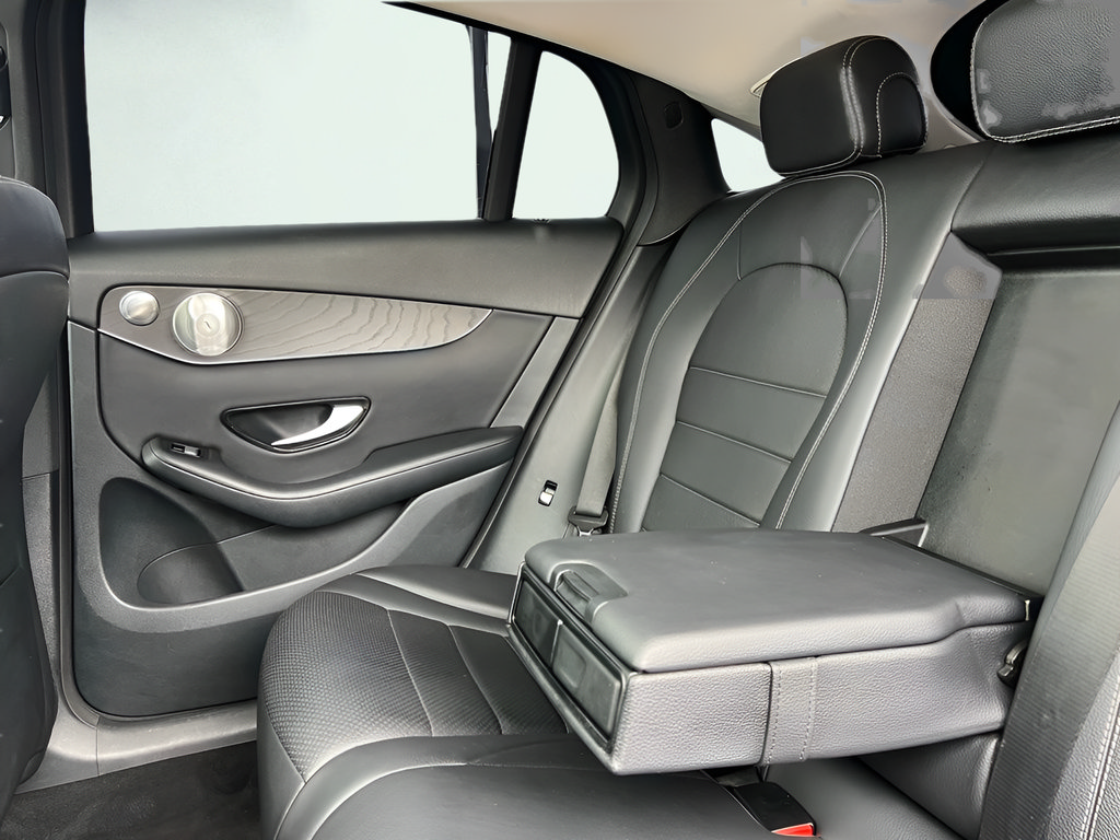 Used 2017 Mercedes-Benz GLC 300 4MATIC Coupe image 17
