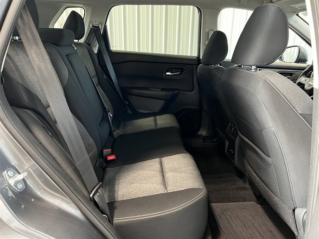Used 2024 Nissan Rogue SV image 22